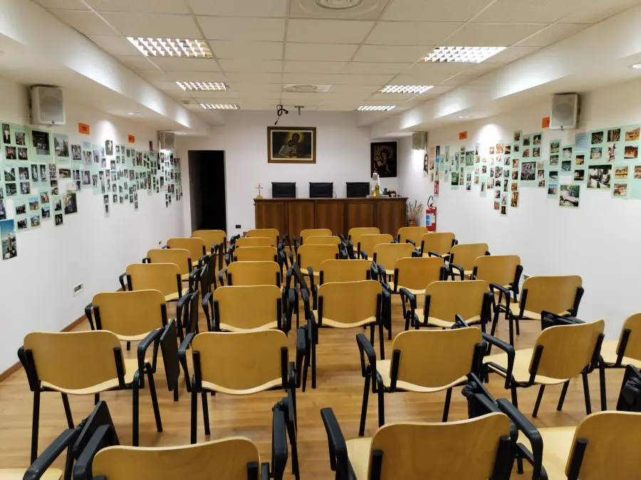 Salera sala riunione grande